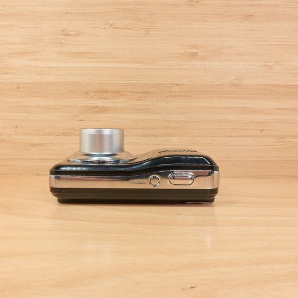 Fujifilm FinePix A160 10.2MP Digital Camera / Black /Compact 3x Zoom / TESTE - Picture 3 of 6